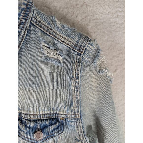 American Eagle Jacket Womens Medium Blue Distressed Denim Trucker Preppy - Picture 8 of 16